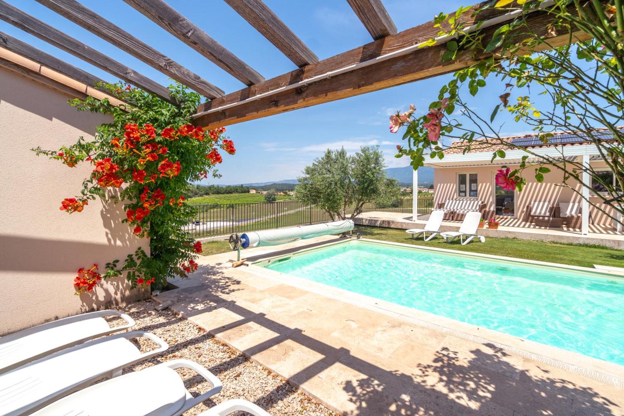 Вилла Les Terrasses De Cascavelle Blauvac Экстерьер фото