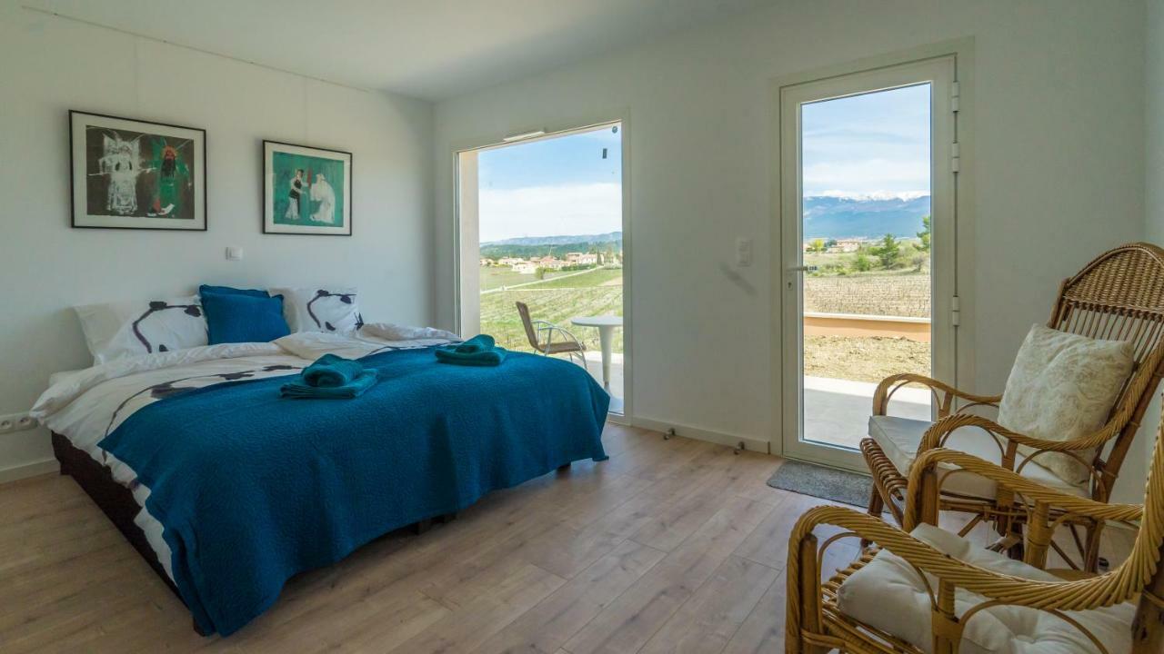 Вилла Les Terrasses De Cascavelle Blauvac Экстерьер фото